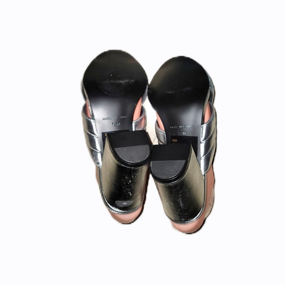Steve Madden Silver Sandals - Picture 5 of 6